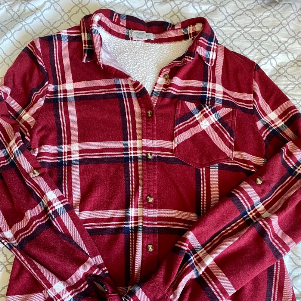 RED FLANNEL - SHERPA MATERIAL INSIDE - SIZE MEDIUM